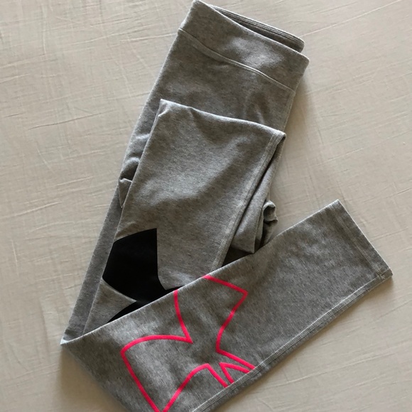 Under Armour Pants - Under Armour gray Leggings